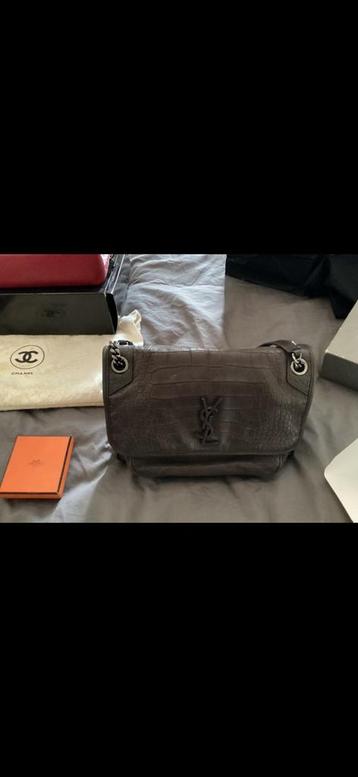 Yves saint laurent tas. Zo goed al nieuw  beschikbaar voor biedingen