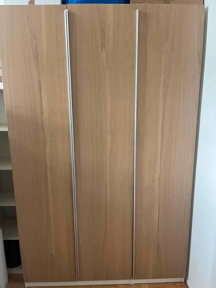 Pax kast Ikea ZGAN 3 deurs (lichte hout kleur), Huis en Inrichting, Kasten | Kledingkasten, Zo goed als nieuw, 200 cm of meer