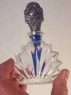 Zeldzaam 1960 geslepen glas parfum bottle, Ophalen of Verzenden, Zo goed als nieuw, Miniatuur