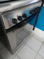 Tekoop Indesit gasfornuis, Witgoed en Apparatuur, Ophalen, Gebruikt, 4 kookzones, Gas