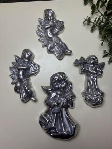 Vintage Zilverkleurige Engeltjes met Instrumenten beschikbaar voor biedingen