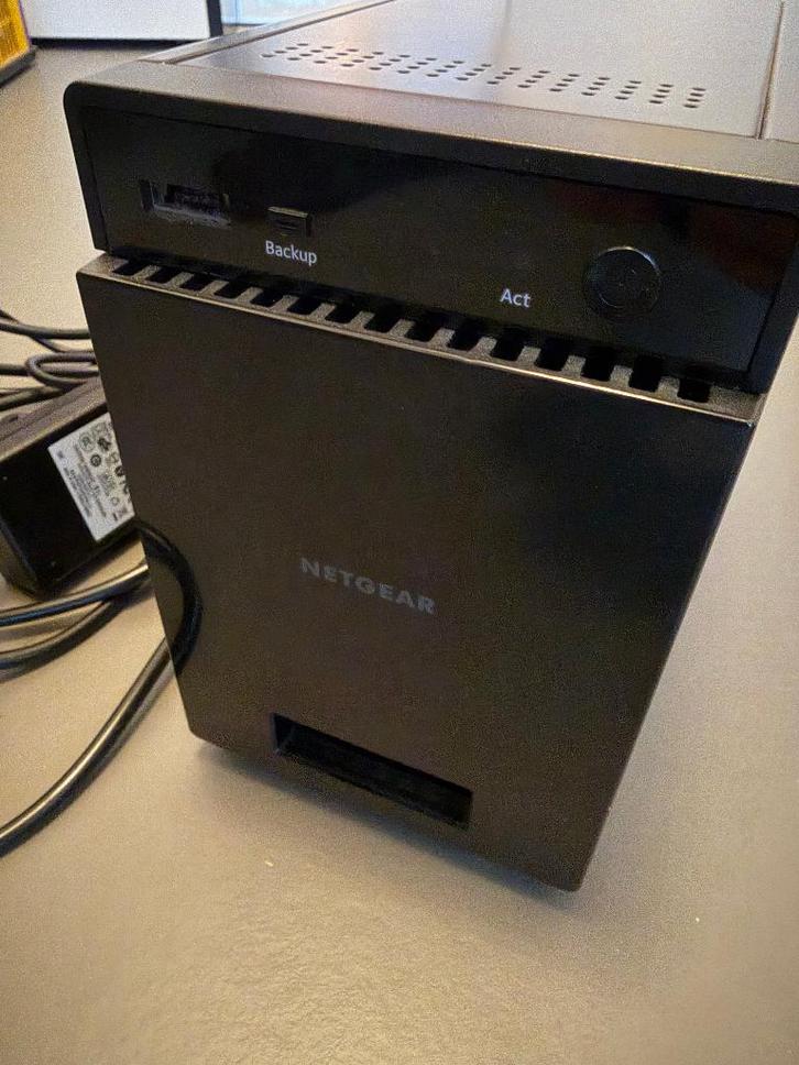 Netgear ReadyNAS RN31400 inclusief 4x HGST HD 3TB, Computers en Software, NAS, Zo goed als nieuw, Ophalen of Verzenden