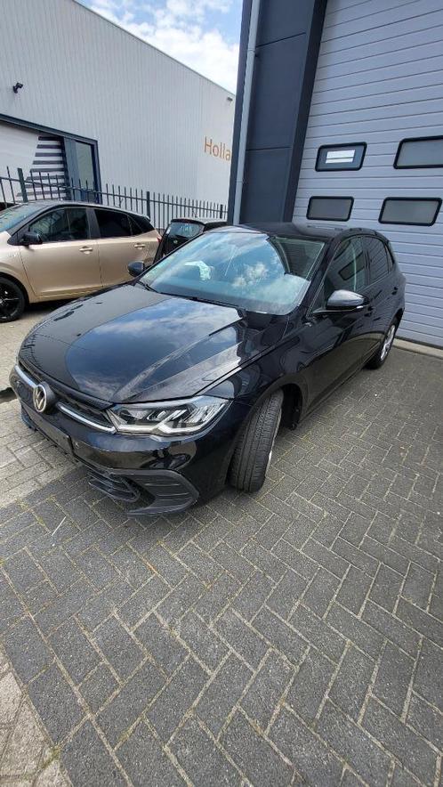 VW Polo Automaat dsg / diditaal dash / navi / 12e mnd 2022, Auto diversen, Schadeauto's, Automaat, Benzine, Hatchback, Zwart, Ophalen