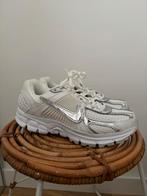 Nike WMNS Zoom Vomero 5 - Dames Sneakers, Ophalen, Zo goed als nieuw, Wit