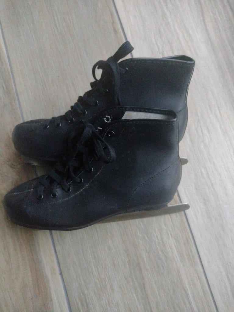 Schaatsen maat 35, Sport en Fitness, Schaatsen, Ophalen of Verzenden, IJshockeyschaatsen, Overige merken