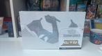 Pokemon Charizard UPC Ultra Premium Collection, Hobby en Vrije tijd, Verzamelkaartspellen | Pokémon, Ophalen of Verzenden, Nieuw
