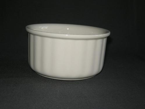 Villeroy & Boch, Vilbofour, 2 souffleschaaltjes O13,5 cm., Huis en Inrichting, Keuken | Servies, Zo goed als nieuw, Schaal of Schalen