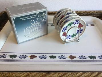 Boerenbont Boch België ( Petit Four schoteltjes) beschikbaar voor biedingen