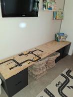Speeltafel, leuk als opberg/speel ruimte, Kinderen en Baby's, Ophalen, Gebruikt