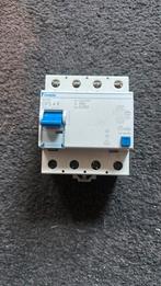 Doepke 40A aardlekschakelaar DSD 4R, Ophalen of Verzenden, Zo goed als nieuw