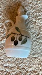 2 witte kannetjes handbeschilderd met olijven / met stopjes, Huis en Inrichting, Keuken | Servies, Overige typen, Nieuw, Ophalen of Verzenden