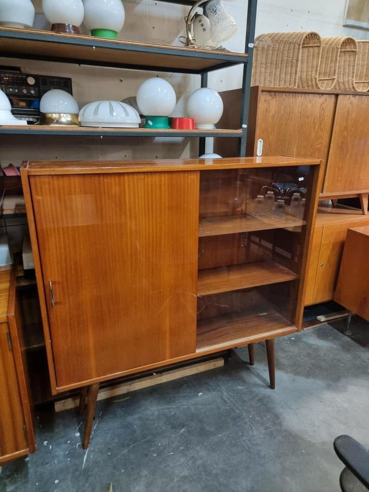 Vintage sideboard met vitrine jaren 60, Huis en Inrichting, Kasten | Dressoirs, Zo goed als nieuw, 50 tot 100 cm, 25 tot 50 cm