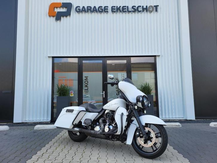 103 FLHTK Electra Glide Ultra Limited Orig NL, Motoren, Motoren | Harley-Davidson, Bedrijf, Toermotor, meer dan 35 kW, 2 cilinders