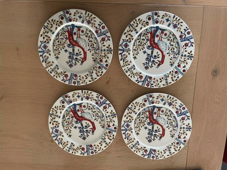 Iittala Taika Ontbijtborden - 4 stuks, Huis en Inrichting, Keuken | Servies, Zo goed als nieuw, Bord(en), Overige stijlen, Keramiek