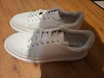 Witte Sneakers - Maat 42, Wit, Ophalen of Verzenden, Pull&Bear, Sneakers of Gympen