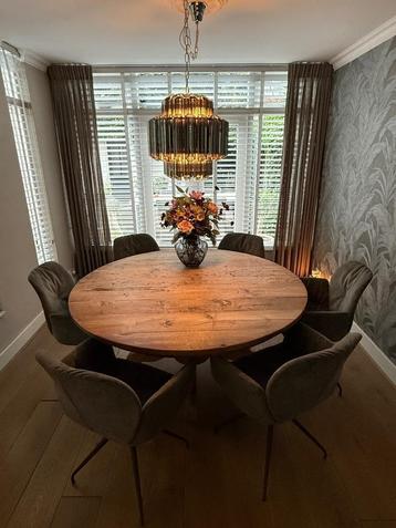 Teak houten tafel Rond beschikbaar voor biedingen