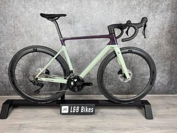 Nieuw! Focus Izalco Max 8.8 Shimano 105 2x12 Carbon wielset beschikbaar voor biedingen