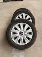 BMW Velgen 16 inch met Winterbanden en Wieldoppen, Auto-onderdelen, Banden en Velgen, Ophalen, Gebruikt, 16 inch, Banden en Velgen