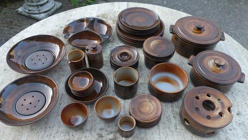 Ambacht Volendam Servies Bruin Volendams Aardewerk, Huis en Inrichting, Keuken | Servies, Zo goed als nieuw, Schaal of Schalen