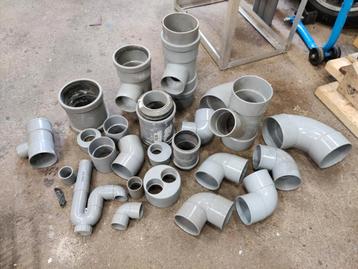 PVC bochten koppelstukken  beschikbaar voor biedingen