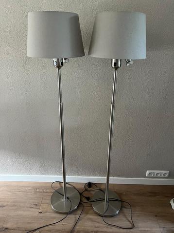 Vloerlampen met kap (2 stuk) beschikbaar voor biedingen