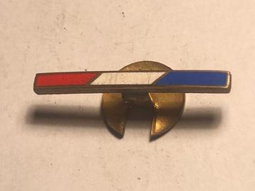 Emaille DRIEKLEUR NEDERLAND KNOOPSGATSPELD (Rood/Wit/Blauw). beschikbaar voor biedingen
