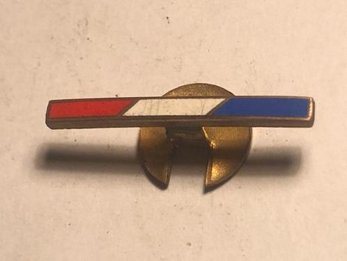 Emaille DRIEKLEUR NEDERLAND KNOOPSGATSPELD (Rood/Wit/Blauw)., Verzamelen, Speldjes, Pins en Buttons, Zo goed als nieuw, Speldje of Pin