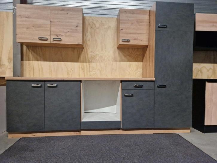 Keuken 270 cm NIEUW inclusief SOFTCLOSE en GARANTIE NIEUW, Huis en Inrichting, Keuken | Complete keukens, Nieuw, Enkelwandige keuken