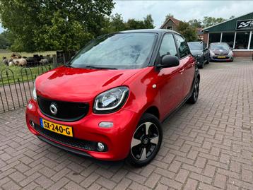 Smart ForFour 1.0 71pk S&S 2018 Rood *Grote Navi beschikbaar voor biedingen