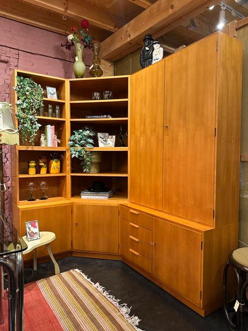 Prachtige unieke wandmeubel wandkast hoekkast jaren 60 boek, Huis en Inrichting, Kasten | Dressoirs, Zo goed als nieuw, 25 tot 50 cm