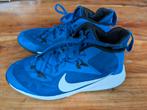 Nike Future Court - blauw / wit - maat 36,5, Ophalen of Verzenden, Zo goed als nieuw, Nike