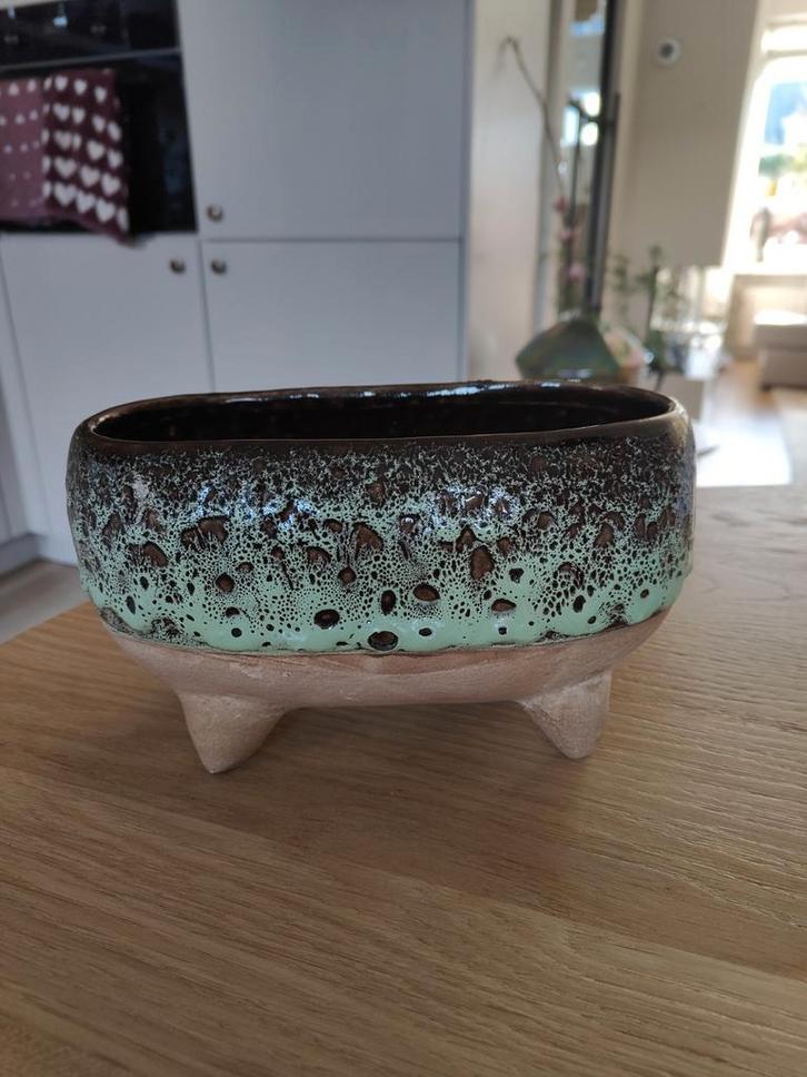 Plantenbak pot retro stijl bruin groen 21 cm., Tuin en Terras, Bloempotten, Aardewerk, Minder dan 40 cm, Minder dan 25 cm, Rond