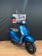 Vespa sprint 50s | Full option | 1e eigenaar | Garantie, Fietsen en Brommers, Scooters | Vespa, Ophalen, Zo goed als nieuw, Benzine