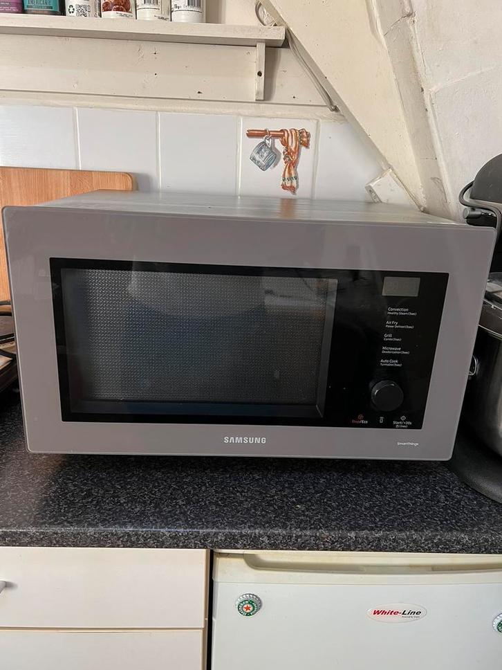 Combi oven / magnetron, Witgoed en Apparatuur, Magnetrons, Zo goed als nieuw, Vrijstaand, Combimagnetron, Oven, Ophalen