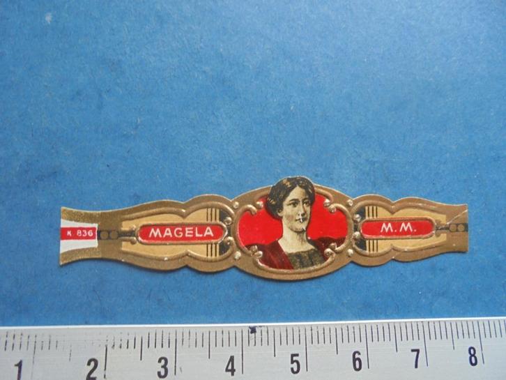 Oude sigarenband M.M. Magela met afbeelding dame, Verzamelen, Rookartikelen, Aanstekers en Luciferdoosjes, Zo goed als nieuw, Sigarenbandjes