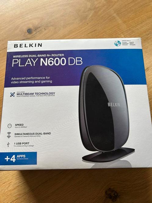 Belkin Wireless dual-band N+ router Play N600 DB, Computers en Software, Netwerk switches, Zo goed als nieuw, Ophalen of Verzenden
