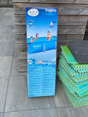Intex zwembad van 300x200 cm beschikbaar voor biedingen