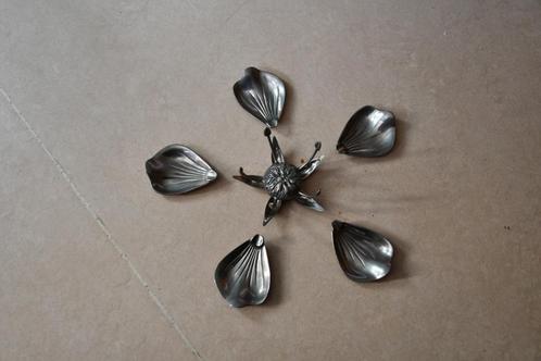 Messing bloem met asbakjes, Verzamelen, Rookartikelen, Aanstekers en Luciferdoosjes, Gebruikt, Asbak, Ophalen of Verzenden