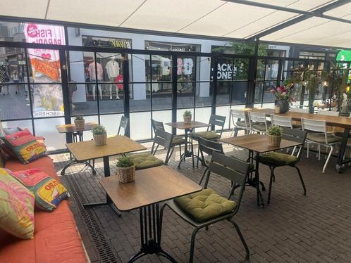 Terrasinrichting ter overname aangeboden! Merk satteliet, Zakelijke goederen, Horeca | Meubilair en Inrichting, Meubilair, Ophalen