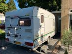 Swift toscane, Caravans en Kamperen, Caravans, 70 kg, Schokbreker, Frans bed, Treinzit