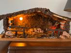 Kerststal met beeldjes en verlichting, Antiek en Kunst, Antiek | Religie, Ophalen