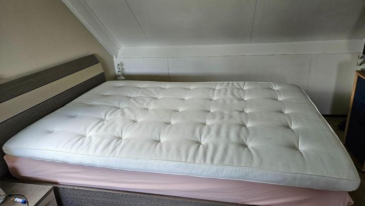 Topper, Dekmatras, kunstmatig Latex, 140x200, Huis en Inrichting, Slaapkamer | Matrassen en Bedbodems, Zo goed als nieuw, 140 cm