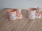 2 Mooie Zeldzame Vintage Terracotta Kat Poes Bloempotten, Tuin en Terras, Bloempotten, Gebruikt, Verzenden, Rond, Binnen