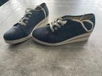 Schoenen met sleehak, blauw, maat 40, Blauw, Ophalen of Verzenden, Sneakers of Gympen, Gedragen