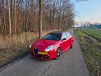 Alfa Romeo Giulietta 1.750 TBI 2015 Rood, 4 cilinders, USB, 14 km/l, Particulier