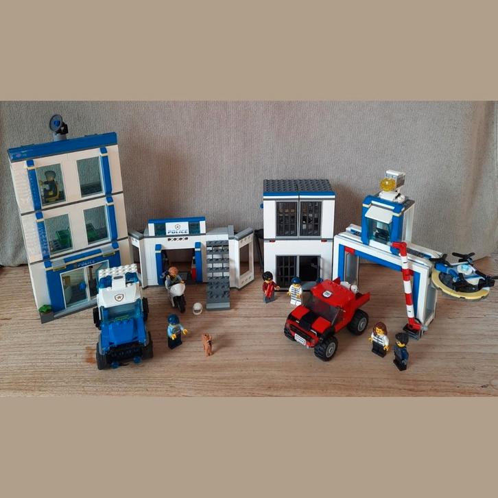 LEGO | 60246 Politiebureau, Kinderen en Baby's, Speelgoed | Duplo en Lego, Zo goed als nieuw, Lego, Complete set, Ophalen of Verzenden
