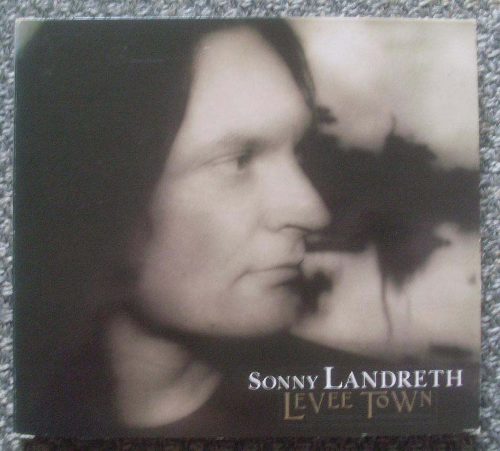 Sonny Landreth - Levee Town (CD) + John Hiatt, Ophalen of Verzenden, 1980 tot heden, Zo goed als nieuw, Blues