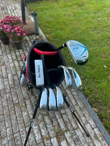 Golfclubs kind 9-11j beschikbaar voor biedingen