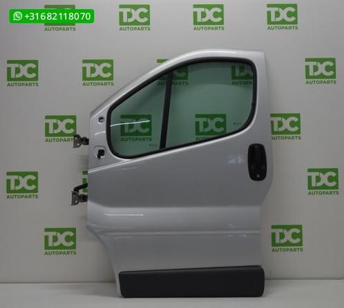 Opel Vivaro bestel A ('01-'14) Deur linksvoor grijs, Auto-onderdelen, Carrosserie en Plaatwerk, Deur, Opel, Voor, Links, Gebruikt