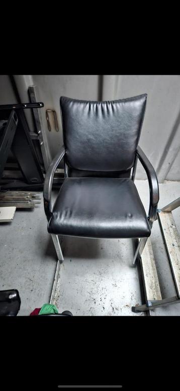 4 zwarte leren stoelen te koop